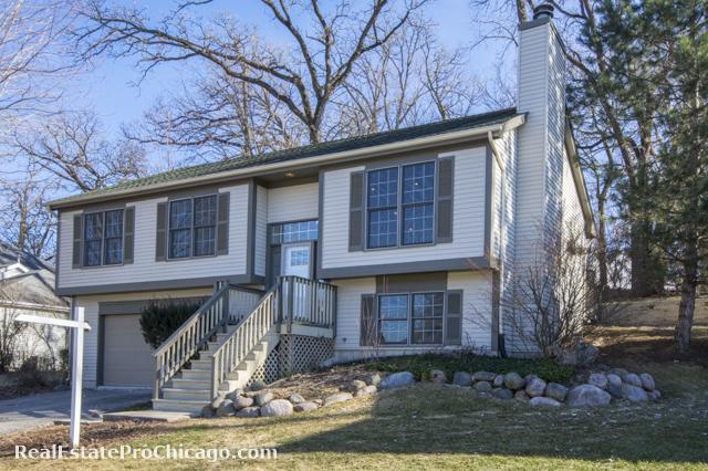 349 Bristol Ln., Fox River Grove, IL 60021