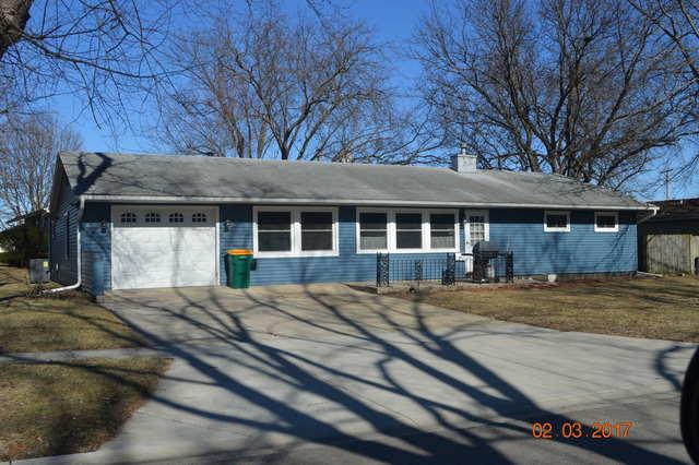 305 Parkside Dr., Sycamore, IL 60178
