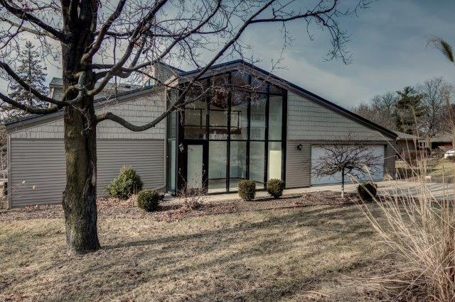 3046 Spring Lake Dr., Rockford, IL 61114