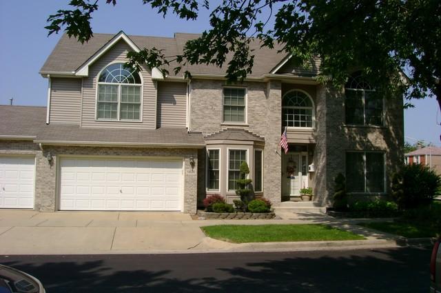 5636 W 52nd St., Chicago, IL 60638