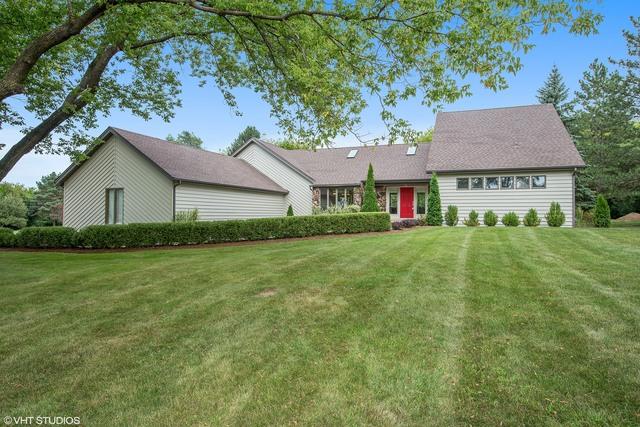 62 Overbrook Rd., South Barrington, IL 60010
