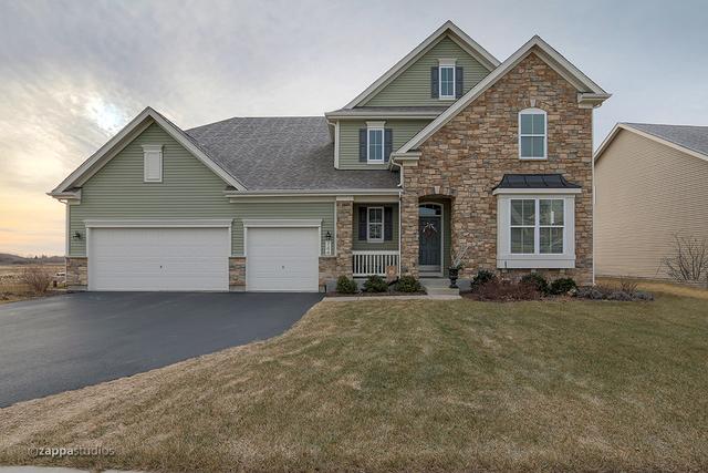 744 Ridgeview Ln., Sugar Grove, IL 60554