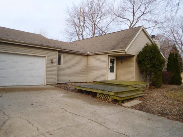 1902 Sumac Dr., Champaign, IL 61821