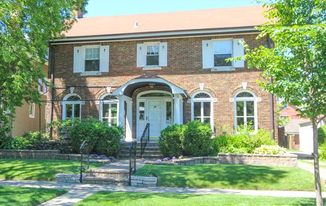 847 N East Ave., Oak Park, IL 60302