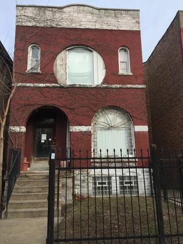 4365 S Lake Park Ave., Chicago, IL 60653