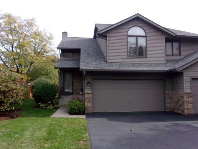 452 Berkshire Dr., Crystal Lake, IL 60014