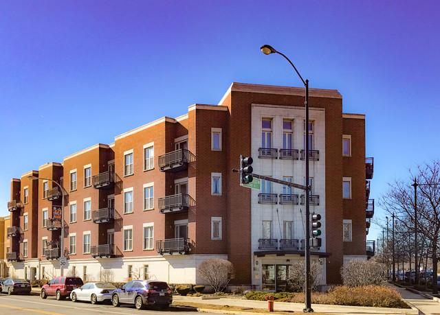 1075 W Roosevelt Rd. #304, Chicago, IL 60608