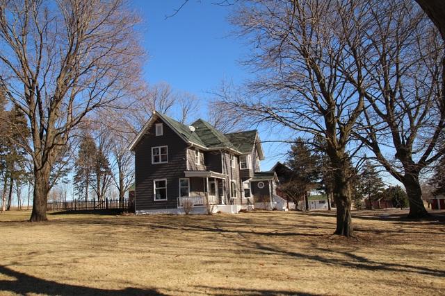 16653 Caledonia Rd., Caledonia, IL 61011