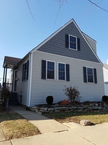 10352 S Sacramento Ave., Chicago, IL 60655