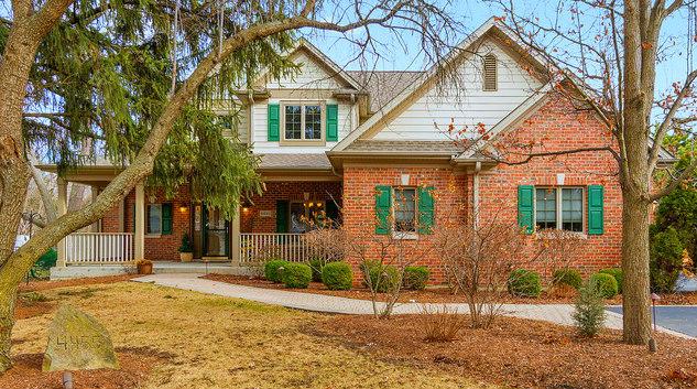 4455 Stonewall Ave., Downers Grove, IL 60515