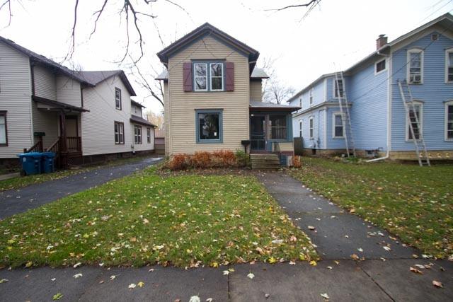 119 N View St., Aurora, IL 60506
