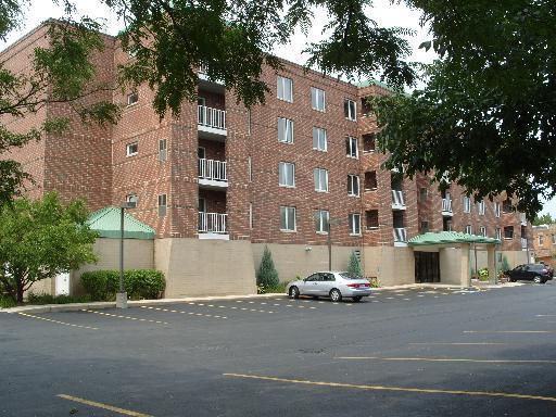 6211 Lincoln Ave. #302, Morton Grove, IL 60053