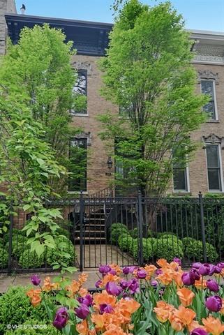 2245 N Burling St., Chicago, IL 60614