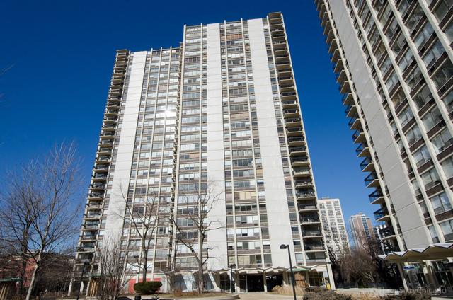 1360 N Sandburg Ter. #1102C, Chicago, IL 60610