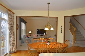 1151 Kasting Ln., Mundelein, IL 60060