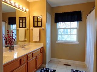 1151 Kasting Ln., Mundelein, IL 60060