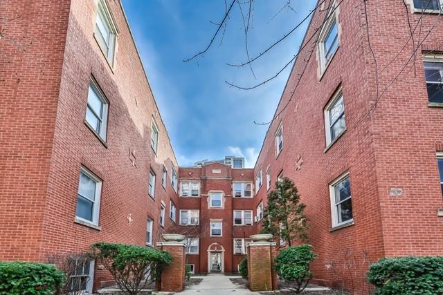 735 W Bittersweet Pl. #3N, Chicago, IL 60613