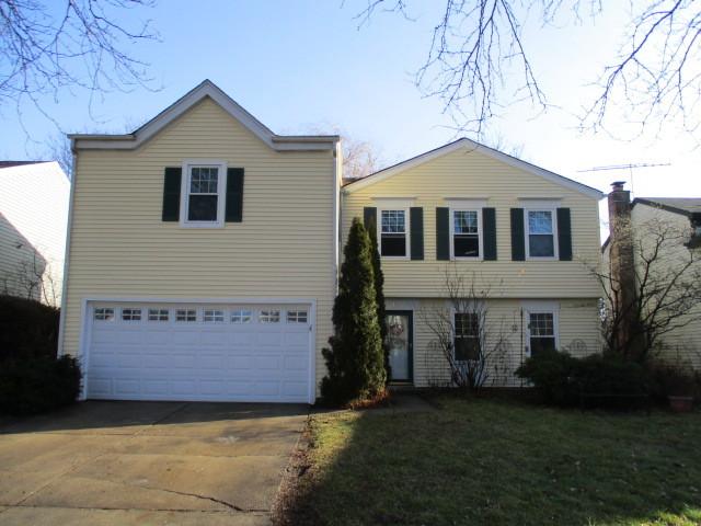 17 Manchester Ln., Vernon Hills, IL 60061