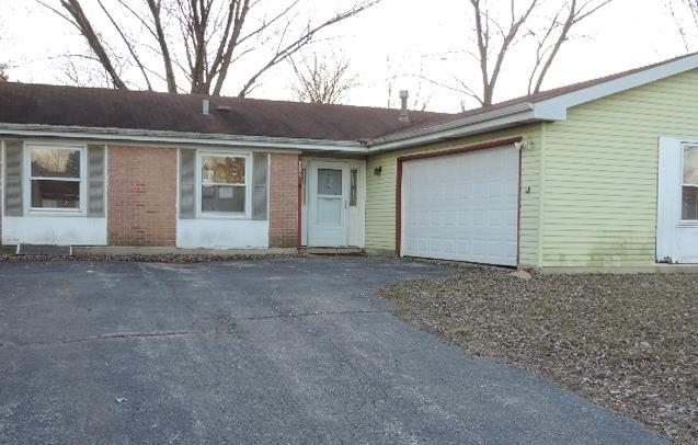 225 Lafayette Dr., Bolingbrook, IL 60440