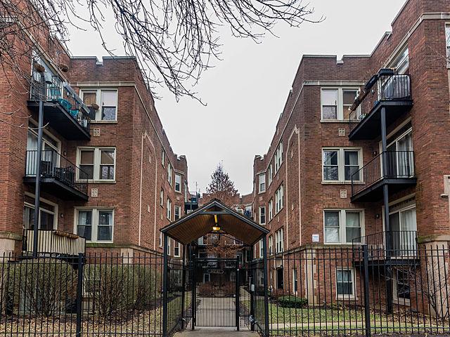 1657 W Pratt Blvd. #2A, Chicago, IL 60626