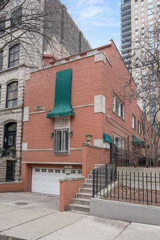 820 N Dearborn St. #A, Chicago, IL 60610