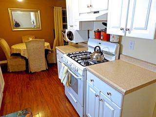 1651 Timber Tr. #4-A, Wheaton, IL 60189