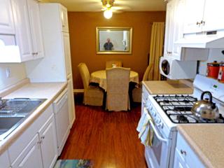 1651 Timber Tr. #4-A, Wheaton, IL 60189