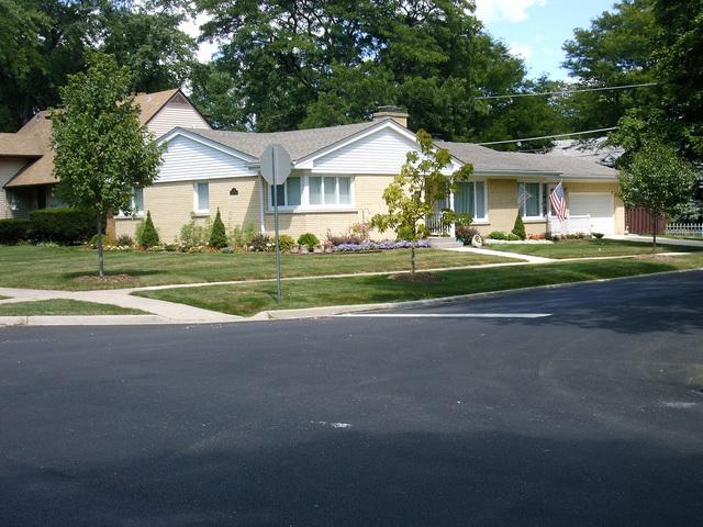 745 S Stone Ave., La Grange, IL 60525