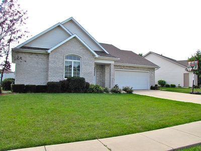 1455 Hunters Run Dr., Bourbonnais, IL 60914