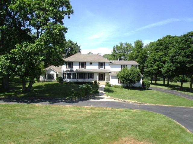 2612 Oak Ridge Rd., Crystal Lake, IL 60012