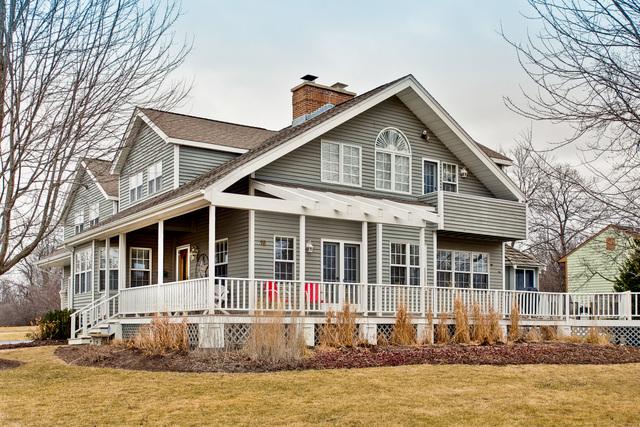 15 Winding Branch Rd., Hawthorn Woods, IL 60047