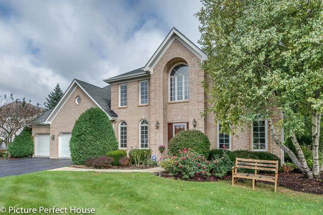 611 Gateshead Dr., Naperville, IL 60565