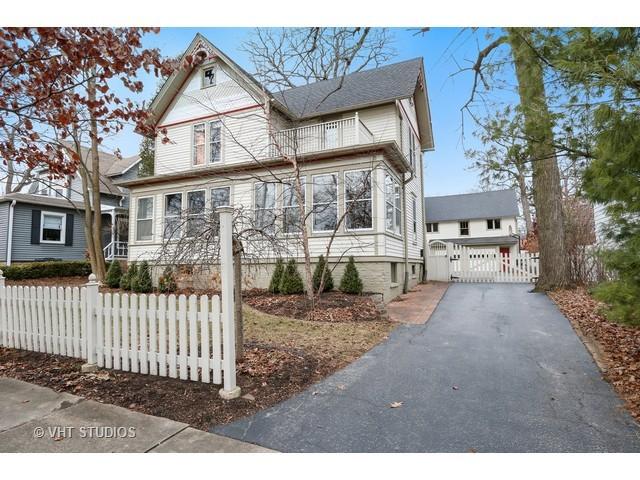 112 E North Ave., Lake Bluff, IL 60044