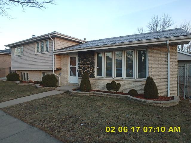 5530 W 54th St., Chicago, IL 60638