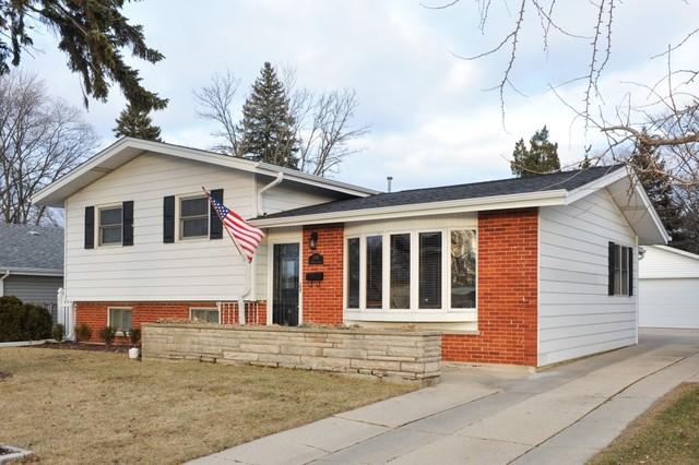 709 N Forest Ave., Mount Prospect, IL 60056