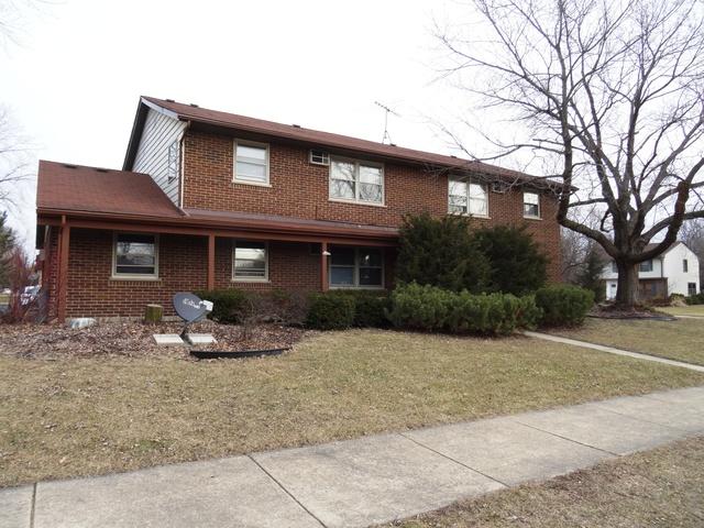 133 S Whispering Hills Dr., Naperville, IL 60540