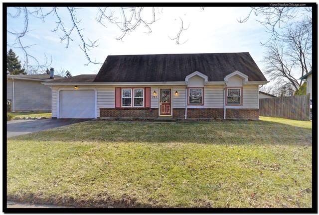 711 Westwind Dr., Bolingbrook, IL 60440