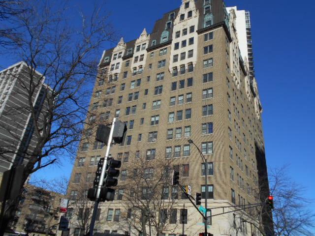 6101 N Sheridan Rd. #14F, Chicago, IL 60660