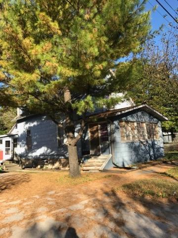 209 Willow Ave., Joliet, IL 60436