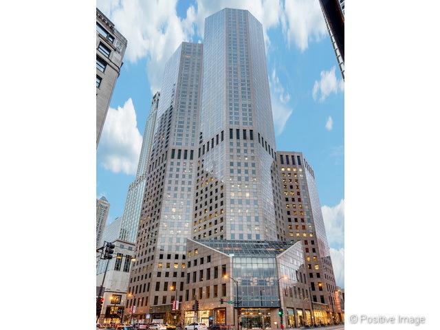 950 N Michigan Ave. #3705, Chicago, IL 60611