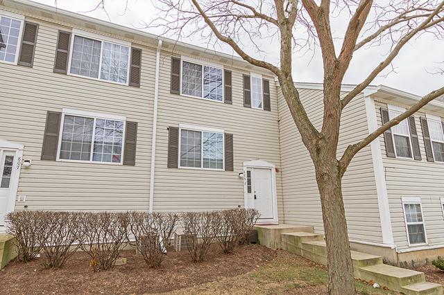 805 E Victoria Cir., North Aurora, IL 60542