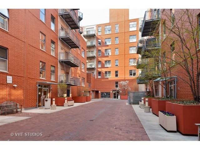 1222 Chicago Ave. #606, Evanston, IL 60202