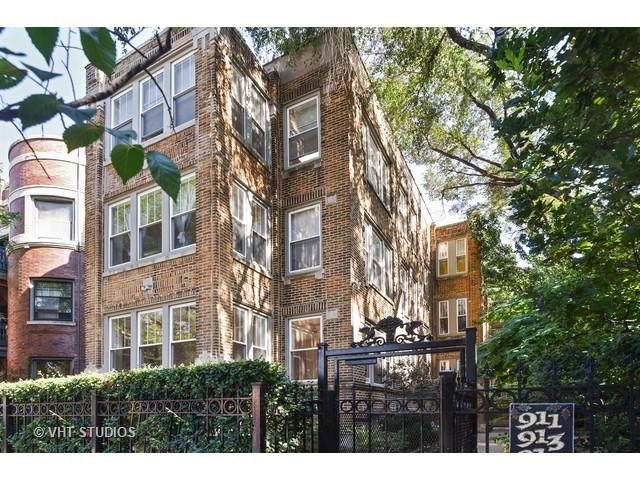 913 W Gordon Ter. #1, Chicago, IL 60613