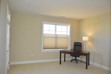 970 Harris Rd. #32, Grayslake, IL 60030