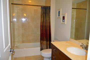 970 Harris Rd. #32, Grayslake, IL 60030