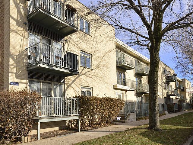 1260 W Byron St. #2, Chicago, IL 60613