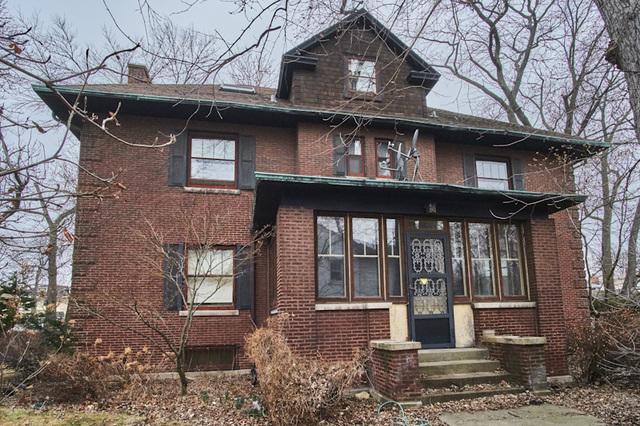 2058 W 103rd St., Chicago, IL 60643
