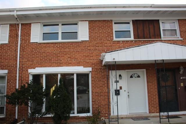 8852 Robin Dr. #E, Des Plaines, IL 60016
