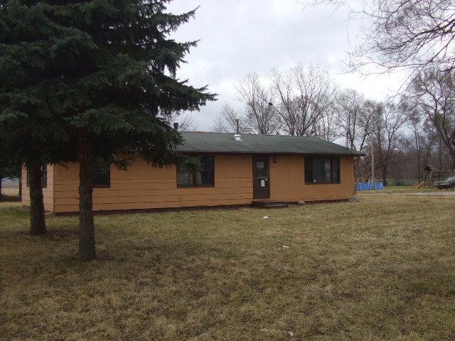 200 Main Rd., Clarence, IL 60960
