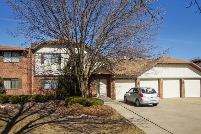 205 Walters Ln. #1B, Itasca, IL 60143
